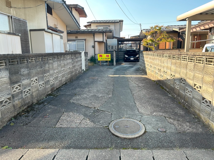 山形市西田4（57.17坪）950万円　建物解体更地渡し